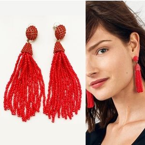 BAUBLE BAR Piñata Tassel Drops in Coral Red